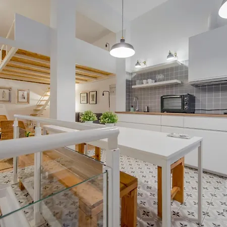 Apartment Palacio Escondido Para 8 En Castillo 5 Madrid