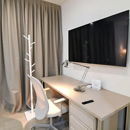 Nomad Nook Plaza Castilla
