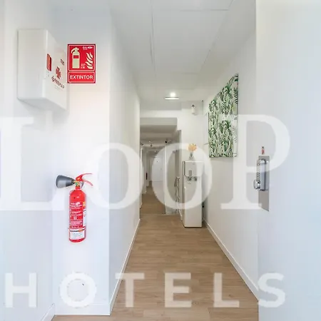 Loop America Auto-Check In Apartment Madrid