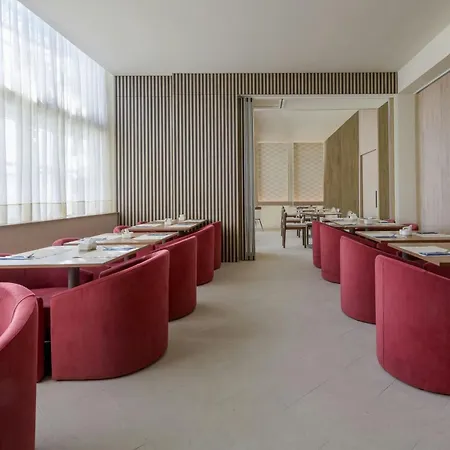 Отель Madrid Marriott Hotel Princesa Plaza