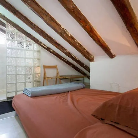 Apartamento Atico Duplex Loft Lavapies *