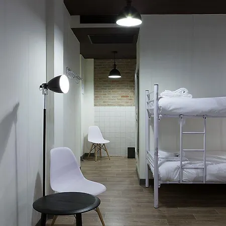 Ostello Room00 Ventura Madrid