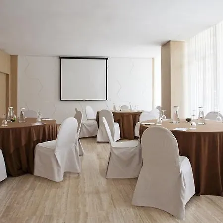 Nh Prisma Hotel