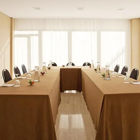 Hotel Nh Prisma 4*