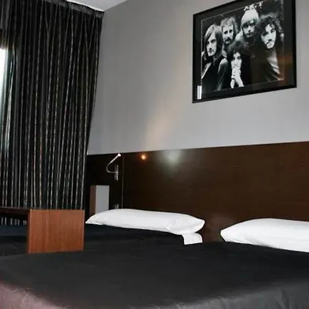 Hotell Tach Airport
