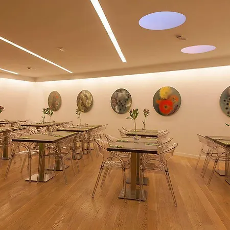 Apartmanhotel Apartosuites Jardines De Sabatini Madrid