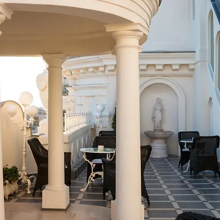 Atlantico Hotel
