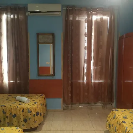 Apartamentos Sleeping In Madrid *