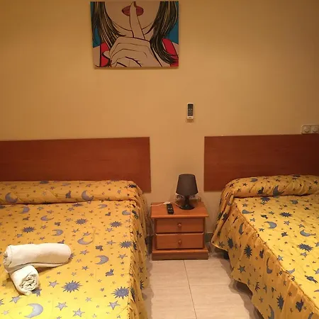 Apartamentos Sleeping In Madrid * Madrid