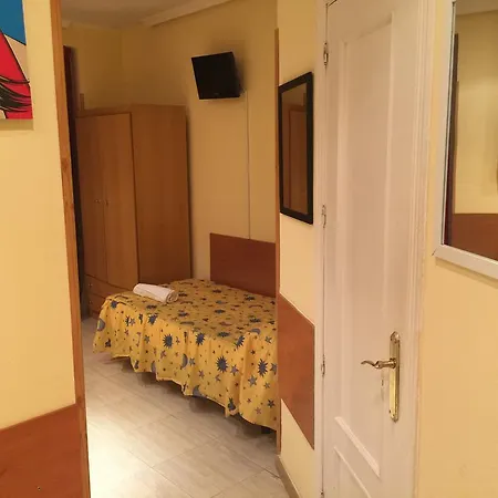 Apartamentos Sleeping In Madrid Apartamento