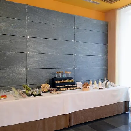 Nh Tablas Hotel 4*