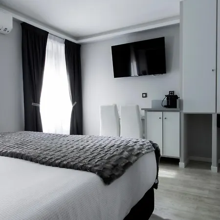 Overnight Casa de hóspedes 3*
