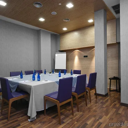Exe Moncloa 4* Madrid