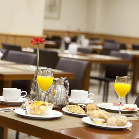 Hotel Praga 4*