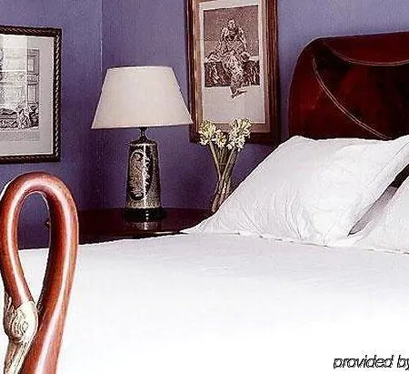 Escala Opera Guest house
