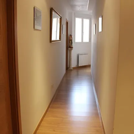Casa De Huespedes Galaica Мадрид