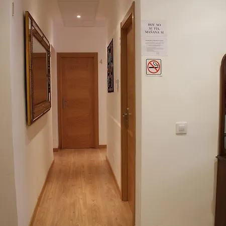 Casa De Huespedes Galaica Мадрид