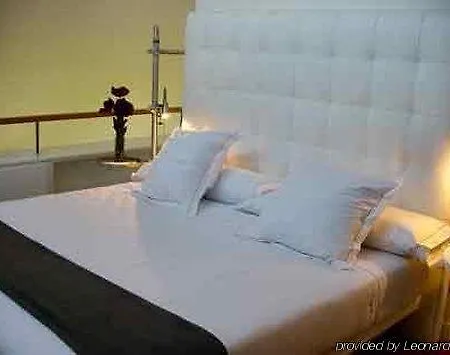 Quo Godoy Hotel