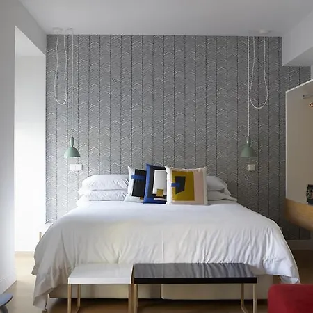 60 Balconies Art Apartment Madrid