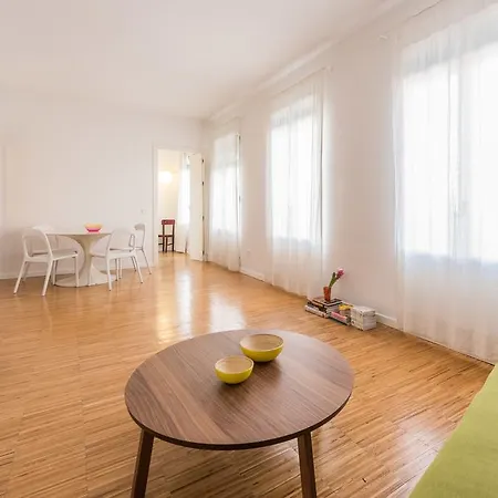 Apartamento Anton Martin Apartment *