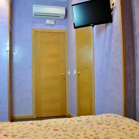Far Plaza Mayor Hostal Madrid