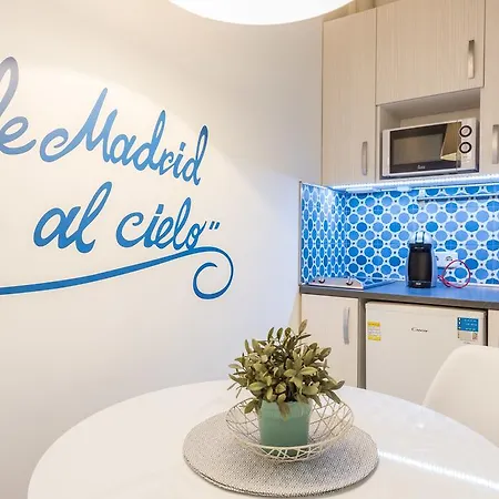 La Almudena Apartment *