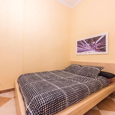 Grand Latina Apartamento *