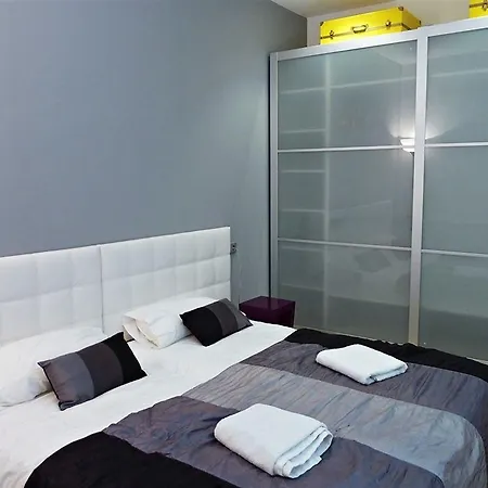 Six Plaza Mayor 4*