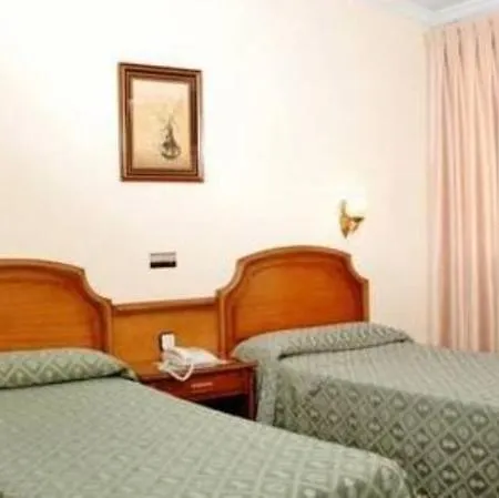 Hotel Senorial 3*