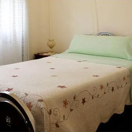 Guest house Delfina Madrid