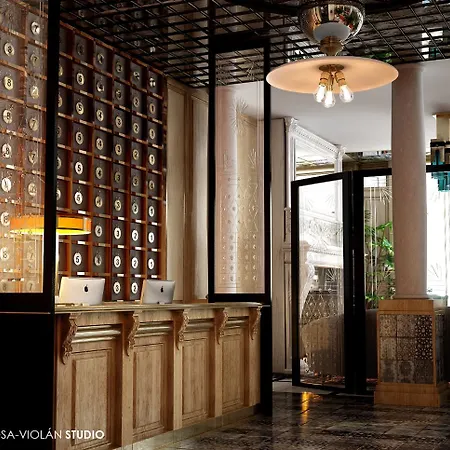 Boutique H10 De La Reina