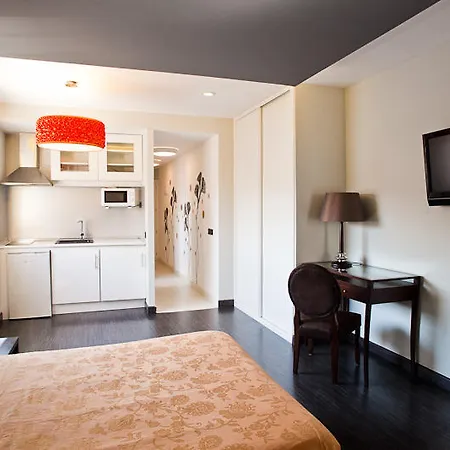 Apartment Foster Estudios Plaza Espana Madrid