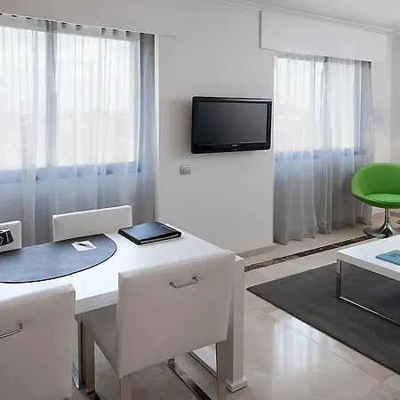 Hotel Nh Prisma 4*