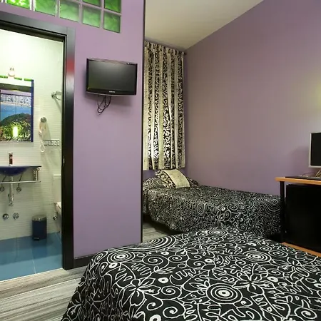 Guest house Jc Santa Ana Madrid