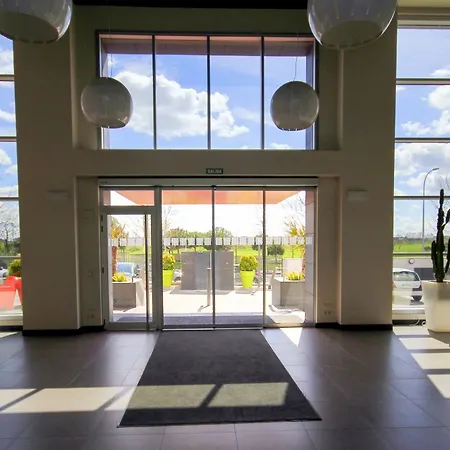 Pensjonat Vertice Roomspace Madryt