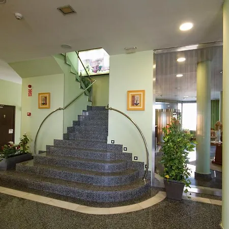 Hotel 5 Pinos Madri