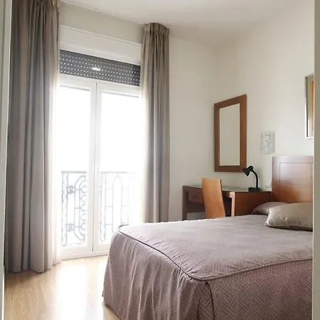 Guest house Rincon De Gran Via 3*