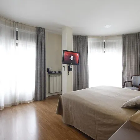 Guest house Rincon De Gran Via 3*