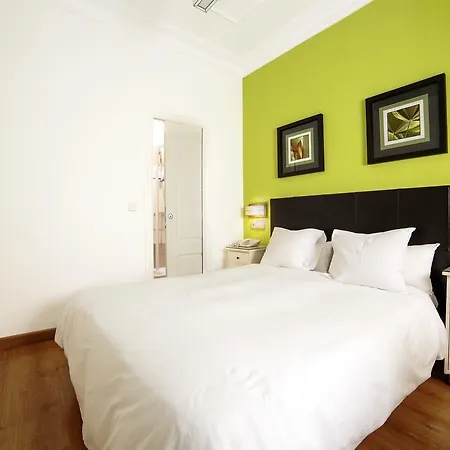 Adria Santa Ana Madrid