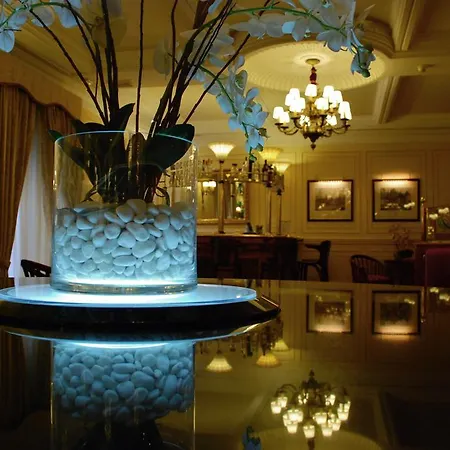 Hotel Carlos V 3*