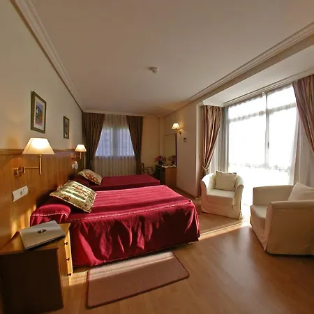 Hotell Ah El Parque - Arturo Soria Centro Madrid