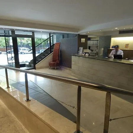 Hotel Husa Moncloa 4*