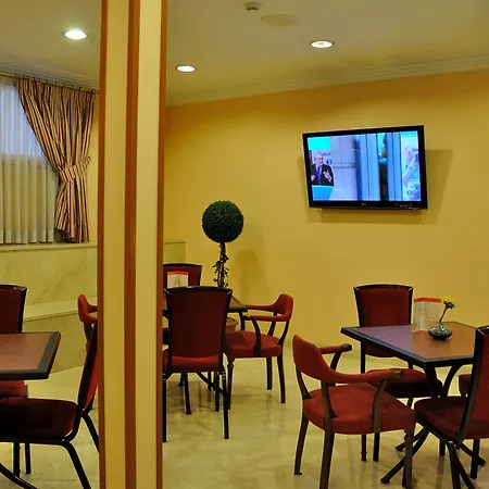 Hotell Cason Del Tormes By Happyculture Madrid