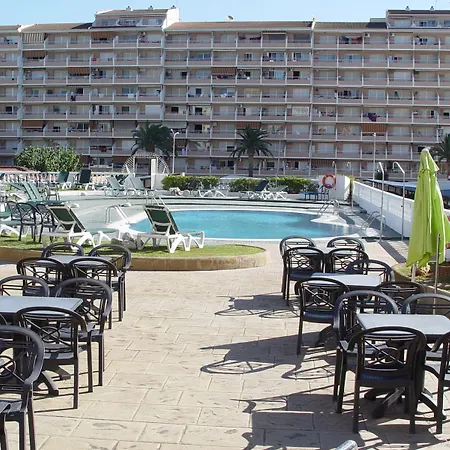 Hotel Maydrit Airport 4*