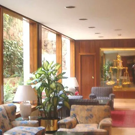 Hotel Gran Versalles 4*