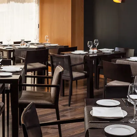 Hotel H10 Puerta De Alcala 4*