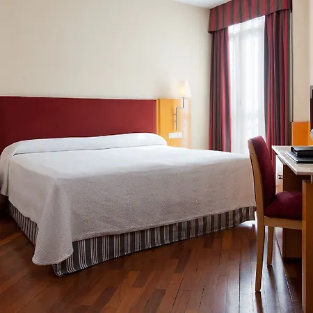 Hotel Leonardo City Center