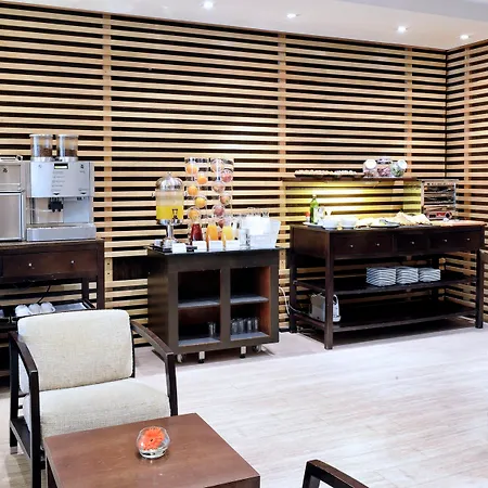 Hotel Nh Balboa 4*