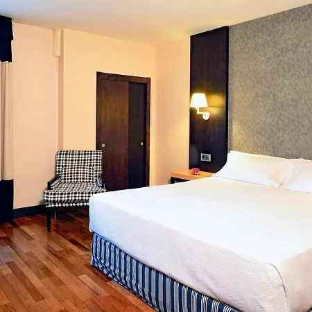 Hotel Nh Balboa