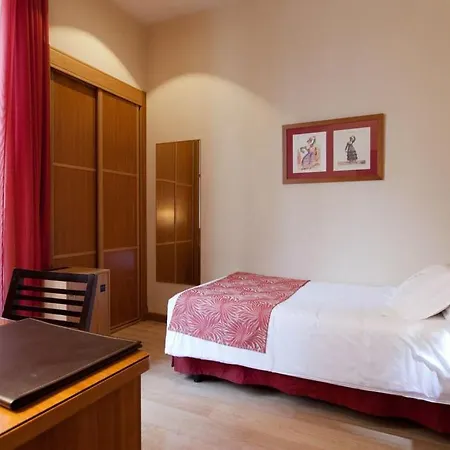 Ateneo Puerta Del Sol Madrid